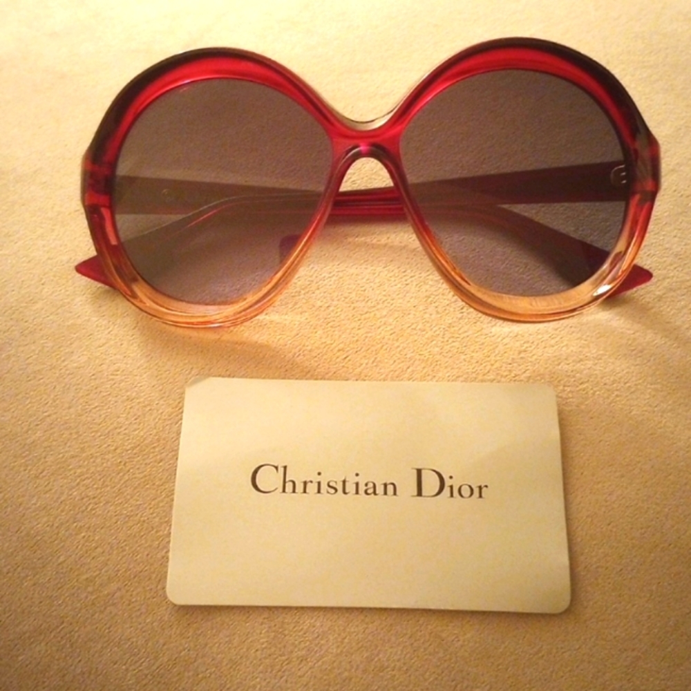 COPY - Woman's designer glasses